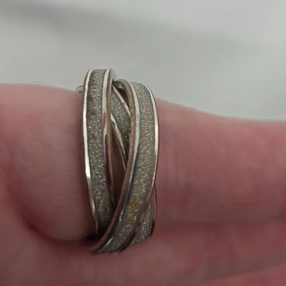 Vintage 90s Silver-Tone Rolling Ring - Triple Interconnected Bands